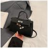 Bolso de Hombro de Gama Alta para Mujer Verano 2025 Nuevo Versátil Retro Bolso Cruzado de Moda y Exquisito Bolso de Mano Kelly