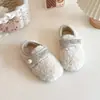 Zapatos peludos forrados de polar para niñas a la moda 2026 Otoño/Invierno Nuevo estilo Cálidos Versátiles Zapatos de princesa para niños Suela suave Zapatos cálidos de algodón
