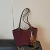 Bolso de Hombro para Mujer de PU Tendencia Color Sólido Retro Casual para Viajar Tote Versátil Bolsa de Gran Capacidad Nuevo Transfronterizo