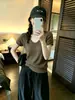 Camiseta de Tricô Manga Curta com Gola U para Mulheres, Direto da Fábrica, Estilo Coreano, Top Slim Fit, Guangzhou Shisanxing Em Estoque
