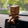 Figura de Madera Linda con Piernas que se Mueven para Ambientador de Coche, Decoración Creativa para la Ventilación del Coche