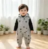 Estilo Coreano Moderno Legal Conjunto de Duas Peças Estrela de Bebê Macacão com Capuz Estampado para Bebês e Crianças Pequenas Moda de Primavera e Outono Roupa de Engatinhar para Exterior