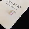 Tachinhas Coloridas Flash de Aço Titânio para Orelha Óssea para Mulheres com Furos Duplos na Orelha, Brincos de Piercing de Orelha de Alta Qualidade