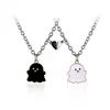 Collar de Dibujos Animados de Fantasma Blanco y Negro Regalo de Halloween Joyería Colgante de Piedra Magnética Cepillada Collar de Acero Inoxidable Personalizado para Pareja