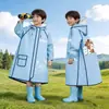 Capa de Chuva Infantil Unissex para Meninos e Meninas Totalmente Impermeável Contra Chuva Forte Especial para Alunos do Ensino Fundamental Leve com Compartimento para Mochila Capa de Chuva