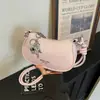 Bolsa de Axila Moda Tendência Estilo Coreano Bolsa Pequena para Mulheres Verão 2026 Elegante Versátil Simples Alta Qualidade Transversal Pequena Quadrada