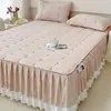 2024 Nueva Falda de Cama Estilo Princesa Pieza Única Colcha Acolchada Engrosada Cubierta Antipolvo Juego de Tres Piezas Cubierta de Falda de Cama con Encaje