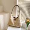 Bolso de Mujer 2023 Primavera y Verano Nuevo Trendy Lona Romboidal Hombro Tote Bag Simple Gran Capacidad Bolso para Ir al Trabajo Bolso de Axila