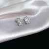Pendientes Redondos de Circonita Estilo Minimalista Francés para Mujer, Pendientes Exquisitos y de Moda con un Toque de Lujo Ligero y Sensación de Alta Gama, Diseño Único