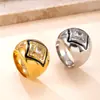 Joias de Aço Titânio Mais Vendidas Transfronteiriças, Anéis Quadrados Fundidos com Esmalte e Cravejados de Diamantes, Anéis Vintage Punk de Aço Inoxidável, Fábrica Atacadista