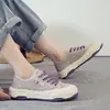 Zapatos Blancos para Mujer 2025 Verano Nuevos Zapatos de Malla Fina Transpirables Zapatillas Deportivas de Moda Casual Versátiles para Verano