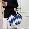Bolsa de Lona Transfronteriza para Mujer, Gran Capacidad, Nuevo Estilo 2026, Bolso de Hombro Versátil a Cuadros, Estilo Coreano Casual, Bolso Tote de Gama Alta