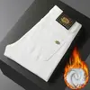 Marca Europea de Alta Gama de Moda Otoño e Invierno Juvenil Elástico Ajustados Rectos Blancos Decorativos Forro Polar Engrosado Jeans para Hombre