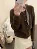 Cardigan de Tricô de Lã Pura com Gola Redonda Novo para o Início do Outono 2025 Feminino Gola Redonda Macio Cera Cor Pura Solto Jaqueta de Botão Único