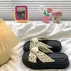 Pantuflas de Suela Gruesa de Gama Alta para Mujer, Nuevo Estilo Verano 2026, Adecuadas para Usar con Faldas, Sandalias de Moda Estilo Hada con Una Correa