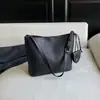 2025 Verano Nuevo Estilo de Moda Casual Retro Bolso Tote Estilo de Moda Simple Color Puro Retro Bolso de Axila Retro