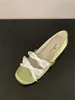 Sapatos Mary Jane de Renda com Laço de Seda e Cetim Suaves Franceses Sapatos Femininos com Salto Interno 2025 Novos Sapatos de Ballet de Boca Rasa