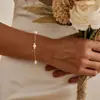 2026 Novo Pulseira de Pérolas Imitação Transfronteiriça, Fashion, Clássico, Simples, Casual, Versátil, Estilo Feminino, Joia de Mão com Corrente Fina para Mulheres