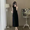 Elegante Conjunto de Colete e Saia Estilo Chanel para Senhoras Verão Novo Jacquard Vazado Saia de Seda Gelada Tricô Conjunto de Duas Peças para Mulheres