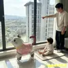 Carrito de arrastre de globos de papel de aluminio para niños de puesto callejero más vendido con ruedas, juguete de dibujos animados, herramienta para caminar para niños, decoración de fiesta de cumpleaños y festividades