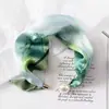 Bufanda Perezosa Hebilla Magnética Nueva Bufanda de Seda Colgante Cadena Fina Primavera y Verano Collar de Perlas 2025 Colgante Clavícula para Mujer