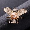 Venta caliente, broche de aleación con forma de abeja para suéter de mujer, broche de perla vintage para mujer, accesorios al por mayor