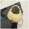 Bolso Nuevo de Hombro Único Cruzado para Mujer 2025 Versión Coreana Trendy Nicho Bolso Media Luna Bolso Cruzado de Cadena Trendy