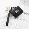 Mini bolso pequeño llavero monedero de cuero colgante accesorio de bolso de mano decoración adorno para bolsa de teléfono móvil