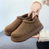 Soporta la personalización de zapatos gruesos con suela gruesa forrados de polar para invierno, mocasines retro, slip-ons para aumentar la altura, botas de nieve y zapatos de algodón