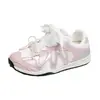Zapatillas blancas deportivas estilo 2026 para mujer, nueva colección de verano, estilo coreano, zapatillas casuales de suela gruesa para estudiantes, zapatillas para correr