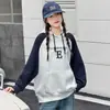 Conjunto casual de sudadera y jeans para niña, nuevo para otoño, sudadera de punto y pantalones de pierna ancha para primavera y otoño