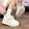 Sapatos Femininos Estilo Coreano, Sapatos Original Cartoon Pão Estilo Hong Kong, Tênis Esportivos Versáteis Novos Primavera 2026, Sapatos Brancos Casuais