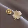Moderna Broche de Solapa con Piedra Ojo de Gato y Lazo para Mujer, Versátil y Lindo, Previene la Exposición, Asegura Collares de Moda