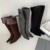 Botas Altas de Ante de Vaca Otoño e Invierno 2025 Estilo Europeo y Americano Botas de Jinete de Doble Uso Punta Cuadrada Tacón de Cuña Mangas Estilizan la Figura Botas Altas