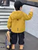 Q073 Cortavientos de Otoño para Niños, Chaqueta con Capucha a Prueba de Viento para Exteriores, Nuevo Abrigo Elegante para Niños de Primavera y Otoño