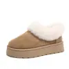 Botas de neve femininas com sola grossa para o inverno de 2026, forradas com fleece e espessadas para aquecimento, perfeitas com vestidos, sapatos de algodão felpudo, design de calçar e botas de algodão antiderrapantes