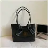 Bolsa Casual Grande Capacidade Estilo Coreano Nova Coleção Primavera 2026 Bolsa de Ombro Feminina para o Dia a Dia e Saída para o Trabalho Bolsa Tote Feminina