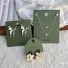 Cartulina Verde de Castaño de Agua de Alta Calidad Engrosada para Tarjetas de Exhibición de Empaque para Pendientes, Aretes, Pasadores para el Cabello, Collares, Pulseras y Joyería