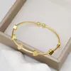 Pulsera Abierta de Amor Chapada en Oro de 18 Quilates Europea y Americana Moda Simple Lujo Ligero Pulsera Joker Pulsera al por Mayor
