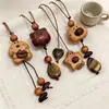 Collar de Oso Perro de Madera con Piedra Ojo de Tigre para Mujer Accesorios de Cadena de Perlas de Madera para Otoño e Invierno Diseño Lindo de Nicho