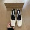 Sapatos Meio Sapato de Salto Alto Fechados de Bico para Uso Externo Feminino 2026 Primavera/Verão Novos Sapatos de Salto Grosso Confortáveis de Boca Rasa