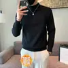 Suéter de gola alta com forro de fleece para homens, estilo coreano outono e inverno, malha fina para usar por baixo, suéter de lã espesso versátil de alta qualidade