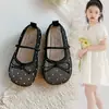 Zapatos de Malla con Lunares Lindos para Niñas 2026 Primavera/Verano Pequeños, Medianos y Grandes Zapatos de Princesa con Lazo Mocasines de Rendimiento