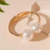 Pulsera Abierta de Perla Redonda Exagerada Europea y Americana Pulsera de Moda Retro Europea y Americana Joyería de Lujo Ligero de Nicho de Alta Gama para Mujeres