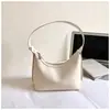 Bolso de Hombro y Axila Versátil, Moderno y a la Moda para Mujer, Bolso de Mano Lacado de Alta Gama, Bolso en Forma de Media Luna, Bolso Cruzado Casual y Sencillo