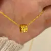Collar de Panal para Mujer, Cadena Clavicular Geométrica de Zirconia, Diseño de Nicho, Chapado en Oro de 18 Quilates, Cadena de Lujo Ligero de Alta Gama al por Mayor