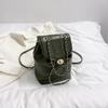 Bolso Cuadrado Pequeño Casual de Moda Nueva para Primavera y Verano 2023 para Mujeres con Cadena Texturizada Retro Estilo Coreano de Celebridad de Internet para Estudiantes Universitarios