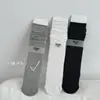 Calcetines Bajos de Costilla Vertical Sin Hueso Estilo Miu Primavera y Verano Estilo Ins para Mujer 2025 Estilo Coreano Algodón Absorbente de Sudor Color Sólido Calcetines Largos