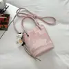 Colgante de caballito lindo para bolsos de influencer transfronteriza de Douyin, mochilas al por mayor, colgantes para mochilas escolares, bolsos cruzados
