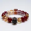 Pulseira Artesanal Smile of Remembrance com Peixe Koi em Folha de Ouro de Cristal Natural para Mulheres, Estilo Novo Versátil, Pulseira Clareadora de Pele Atacado